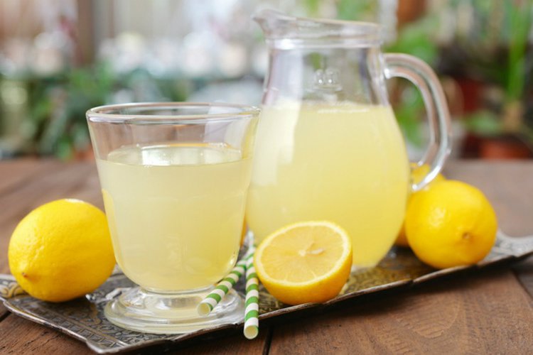 Apakah Minum Jus Lemon Baik untuk Anda