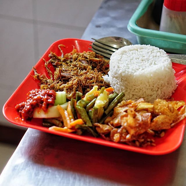 Cicipi 4 Kuliner Tradisional Surabaya Yang Murah Dan Mengenyangkan